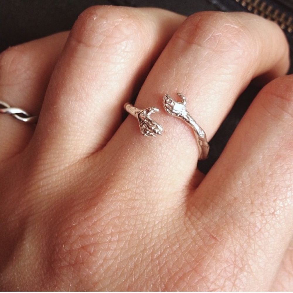 Verameat handmade early edition hugs ring